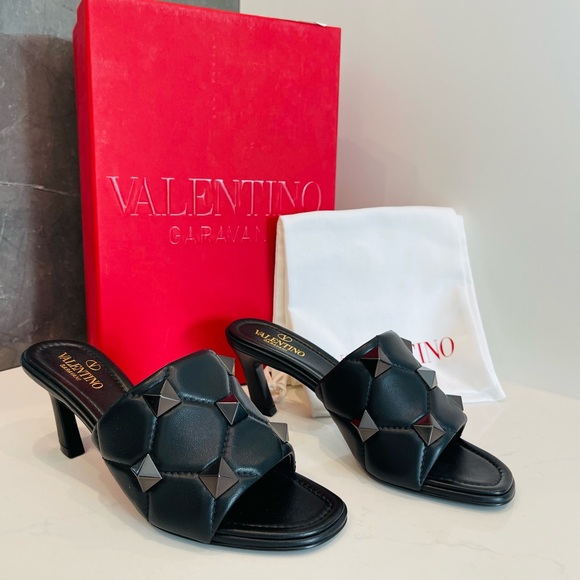 Valentino Garavani Roman Stud Black Leather Shoes